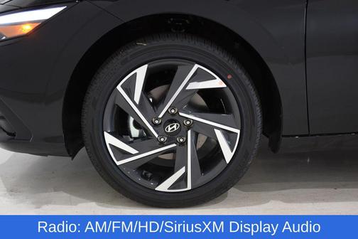 2025 Hyundai ELANTRA HEV SEL Sport