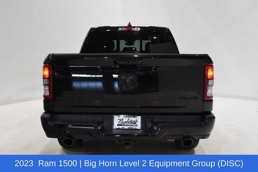 Diamond Black Crystal Pearlcoat 2023 RAM 1500 Big Horn/Lone Star