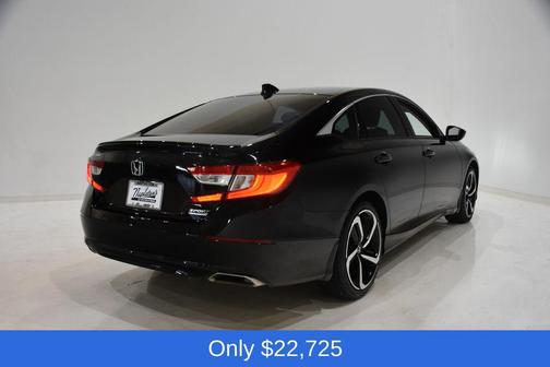 Crystal Black Pearl 2022 Honda Accord Sport SE 1.5T