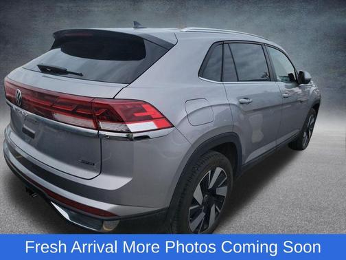 2025 Volkswagen Atlas Cross Sport 2.0T SE w/Technology 4MOTION