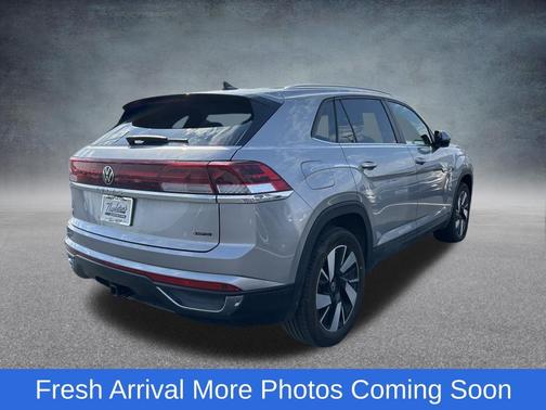2025 Volkswagen Atlas Cross Sport 2.0T SE w/Technology 4MOTION