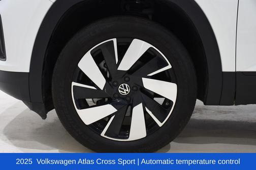 2025 Volkswagen Atlas Cross Sport 2.0T SE w/Technology 4MOTION