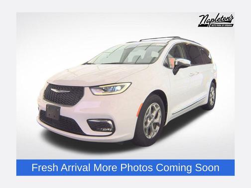 Bright White Clearcoat 2023 Chrysler Pacifica Limited