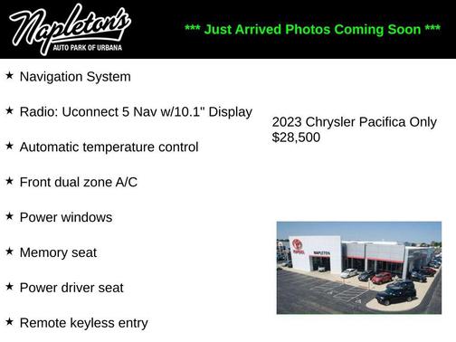 Bright White Clearcoat 2023 Chrysler Pacifica Limited