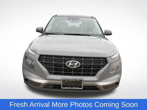 2020 Hyundai VENUE SE