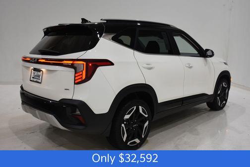 Clear White/Black Roof 2026 Kia Seltos SX