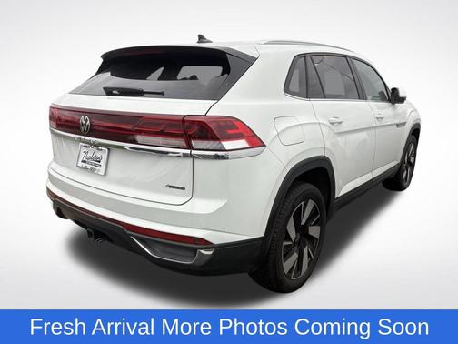 2024 Volkswagen Atlas Cross Sport 2.0T SE w/Technology 4MOTION