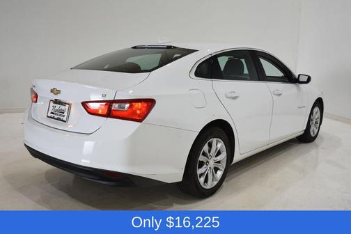Summit White 2023 Chevrolet Malibu FWD 1LT