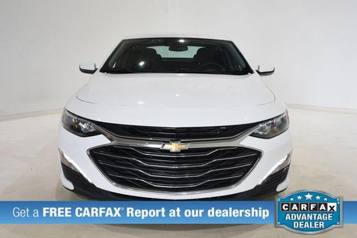 Summit White 2023 Chevrolet Malibu FWD 1LT