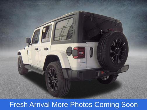 Bright White Clearcoat 2023 Jeep Wrangler 4xe Sahara