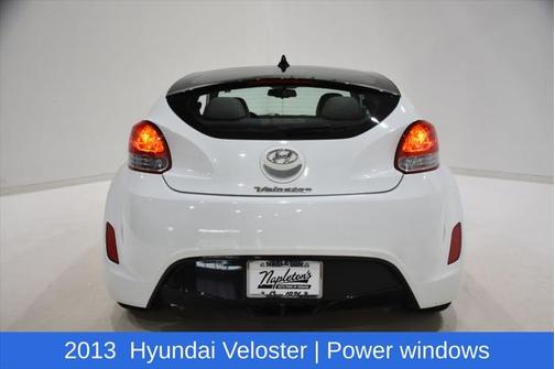 2013 Hyundai Veloster Base