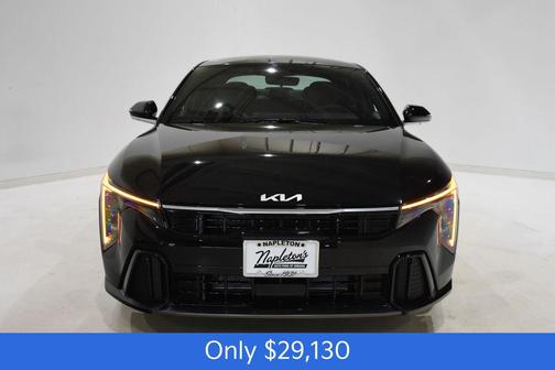 Aurora Black Pearl 2026 Kia K4 GT-Line