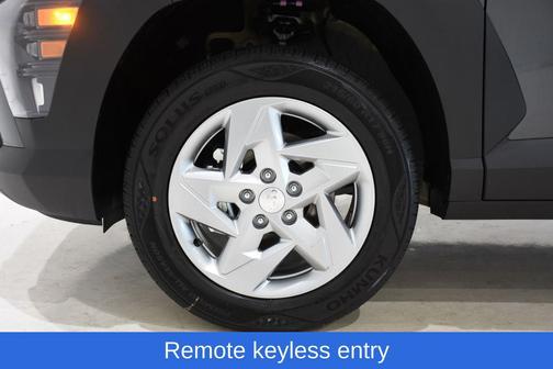 Ecotronic Gray Pearl 2026 Hyundai KONA SE