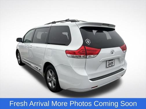 2014 Toyota Sienna LE