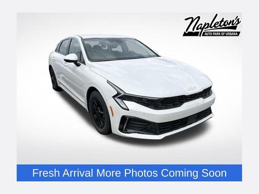 Snow White Pearl 2025 Kia K5 LXS