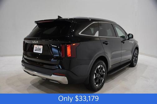 Ebony Black 2026 Kia Sorento S