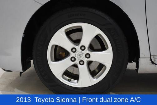 2013 Toyota Sienna LE