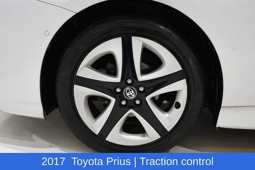 2017 Toyota Prius Four Touring