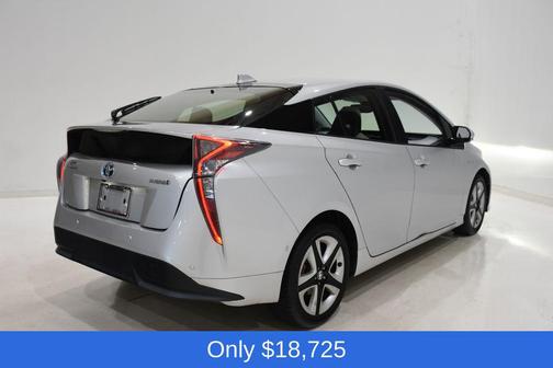 2017 Toyota Prius Four Touring