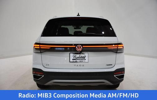 2025 Volkswagen Taos 1.5T SE