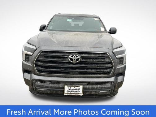 2025 Toyota Sequoia SR5