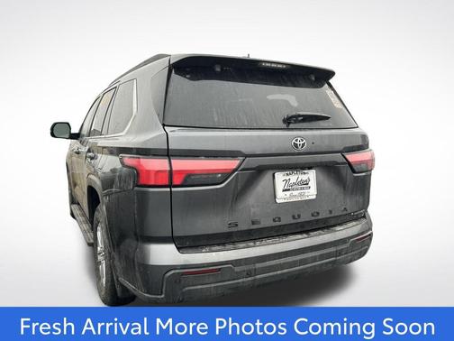 2025 Toyota Sequoia SR5