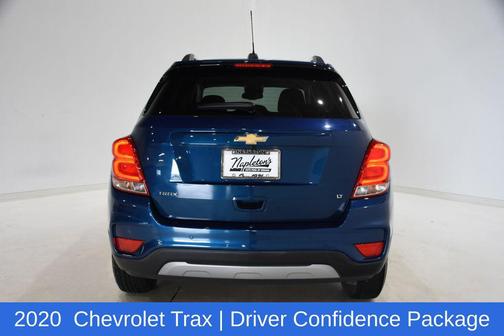 Pacific Blue Metallic 2020 Chevrolet Trax LT
