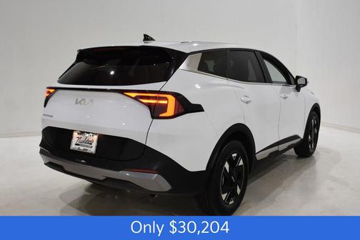 Glacial White Pearl 2026 Kia Sportage LX