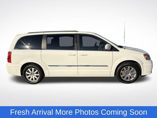 2013 Chrysler Town & Country Touring