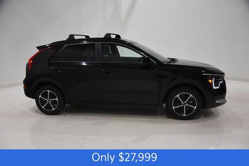 Aurora Black Pearl 2025 Kia Niro EX