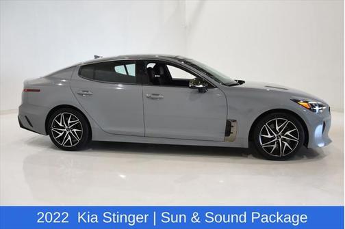 2022 Kia Stinger GT-Line