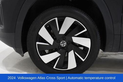 2024 Volkswagen Atlas Cross Sport 2.0T SE w/Technology