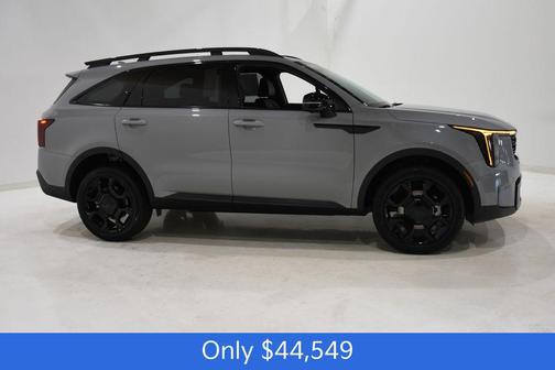 Wolf Gray 2026 Kia Sorento SX