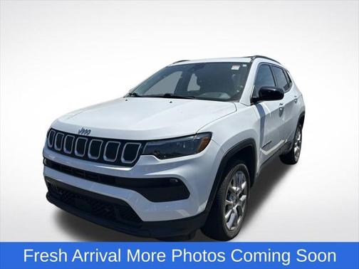 2022 Jeep Compass Latitude Lux