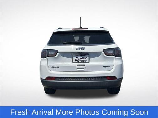 2022 Jeep Compass Latitude Lux