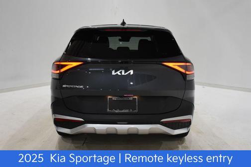 2025 Kia Sportage LX