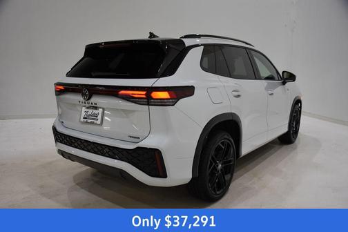 White 2026 Volkswagen Tiguan 2.0T SE R-Line Black 4MOTION