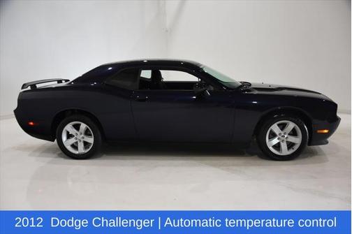2012 Dodge Challenger SXT