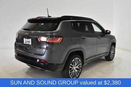 Granite Crystal Metallic Clearcoat 2022 Jeep Compass Limited