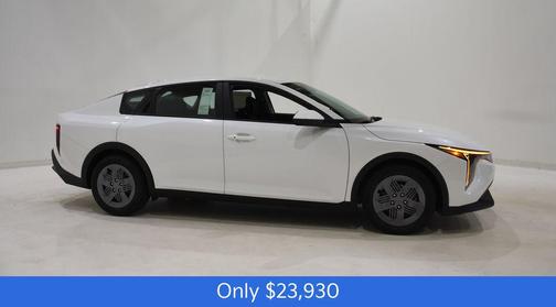 Snow White Pearl 2026 Kia K4 LX