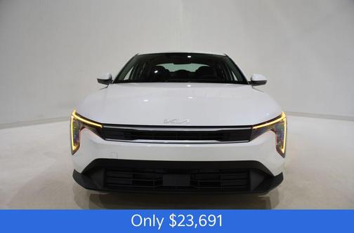Snow White Pearl 2026 Kia K4 LX