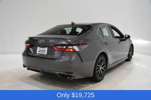 Predawn Gray Mica 2021 Toyota Camry SE