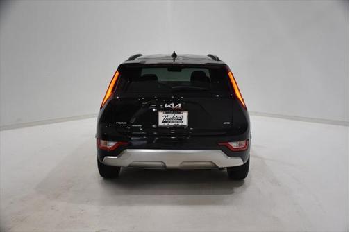 2025 Kia Niro SX