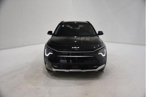2025 Kia Niro SX