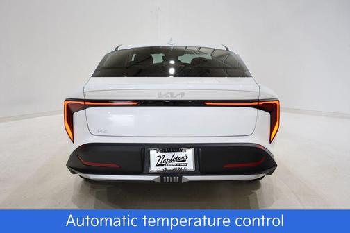 Snow White Pearl 2026 Kia K4 EX