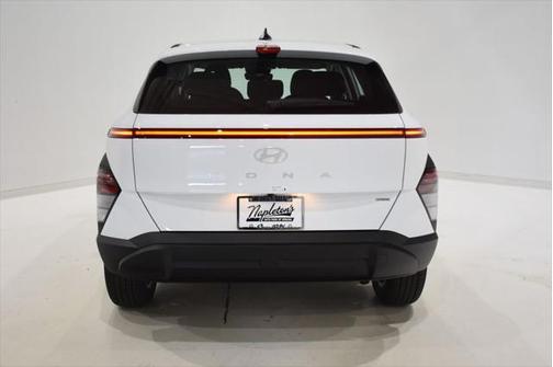 2025 Hyundai KONA SE
