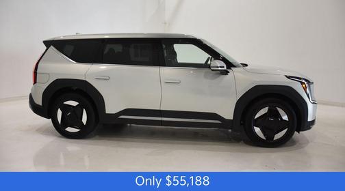 Ivory Silver 2026 Kia EV9 Light Short Range