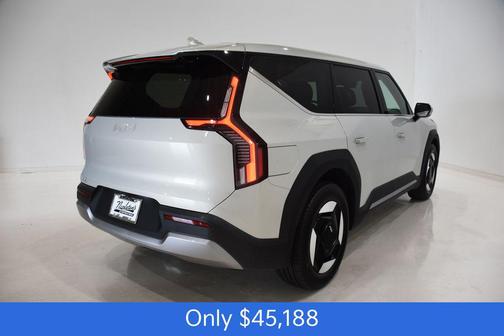 Ivory Silver 2026 Kia EV9 Light Short Range