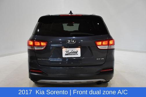 2017 Kia Sorento EX