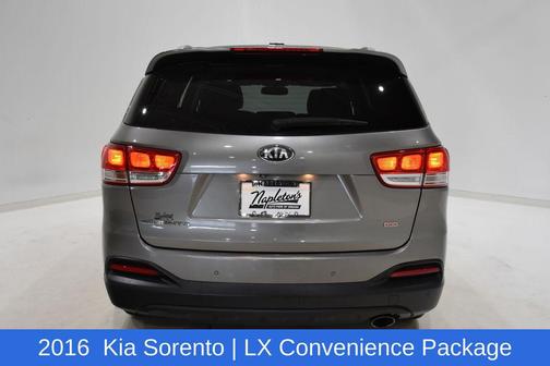 Titanium Silver 2016 Kia Sorento LX